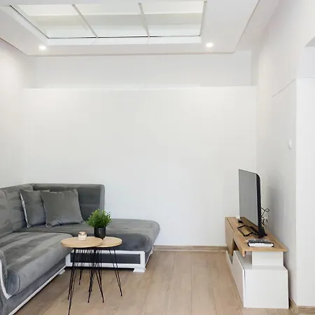 Bright 2-bedroom Near Center By Flat Mаnаger *