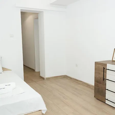 Bright 2-bedroom Near Center By Flat Mаnаger