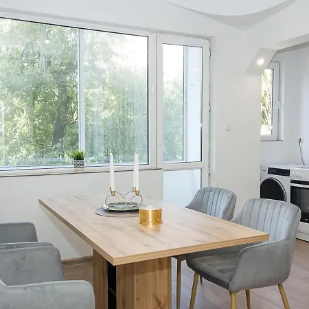 Bright 2-bedroom Near Center By Flat Mаnаger