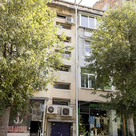 Bright 2-bedroom Near Center By Flat Mаnаger *